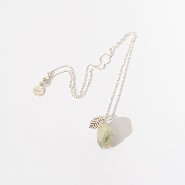 PREHITE-NECKLACE-0002